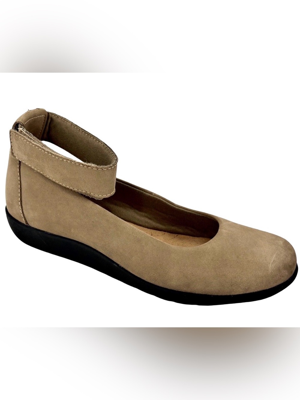 CLARKS Medora Nina flats